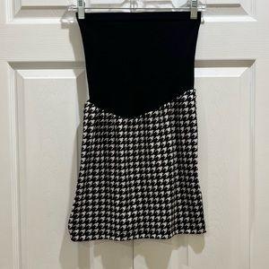 A Pea in the Pod Houndstooth Skirt Black White Small